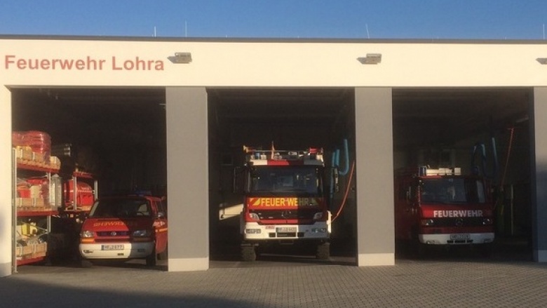 Neues Gerätehaus der fusionierten Feuerwehr Lohra Mitte eingeweiht Neues Gerätehaus der fusionierten Feuerwehr Lohra Mitte eingeweiht
