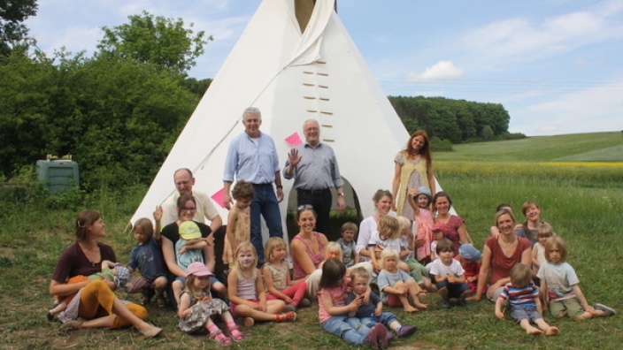 Fördermittel aus dem Lotto-Topf für Tipi im Waldkindergarten Kirchvers