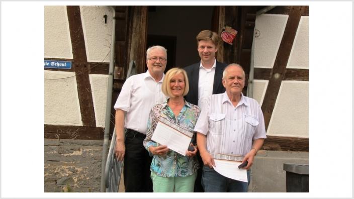 CDU Lohra ehrt Mitglieder und sagt Dr. Stefan Heck MdB volle Unterstützung zu